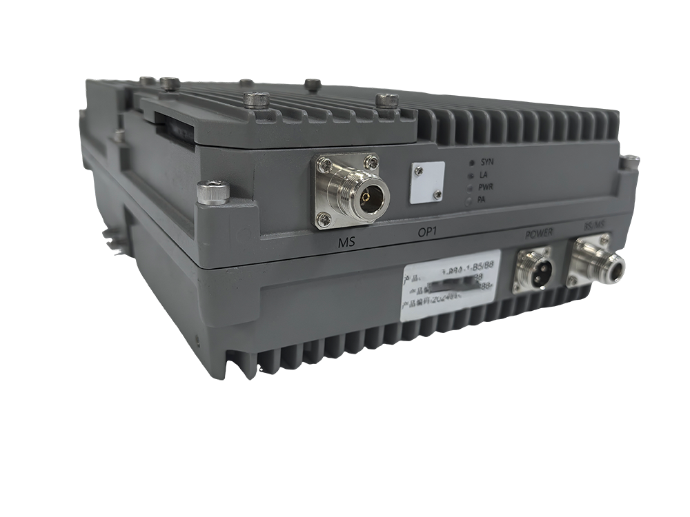  西盟三频手机信号接收器2000㎡